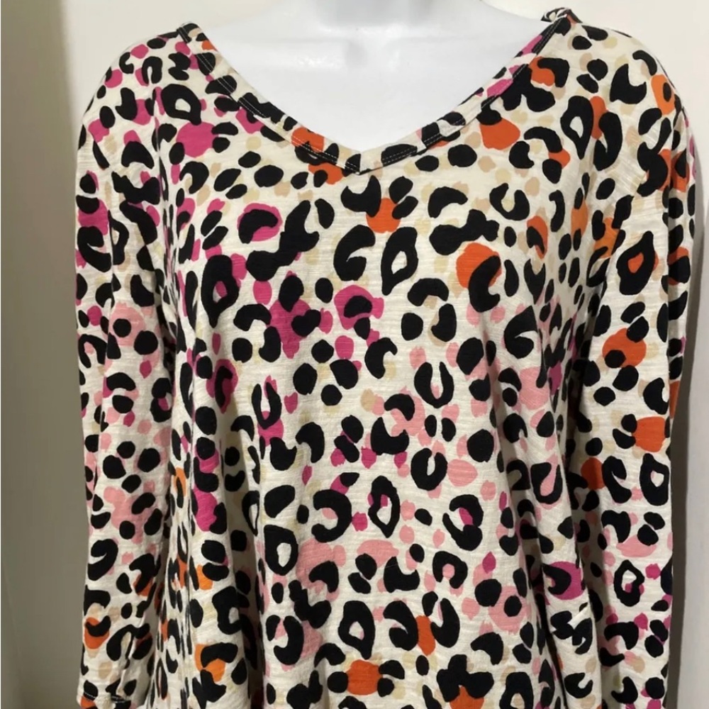 Chico's Size 2 Women t-shirt pullover top long sleeves